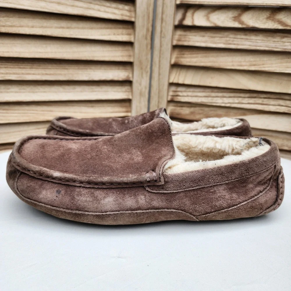 UGG sz 11